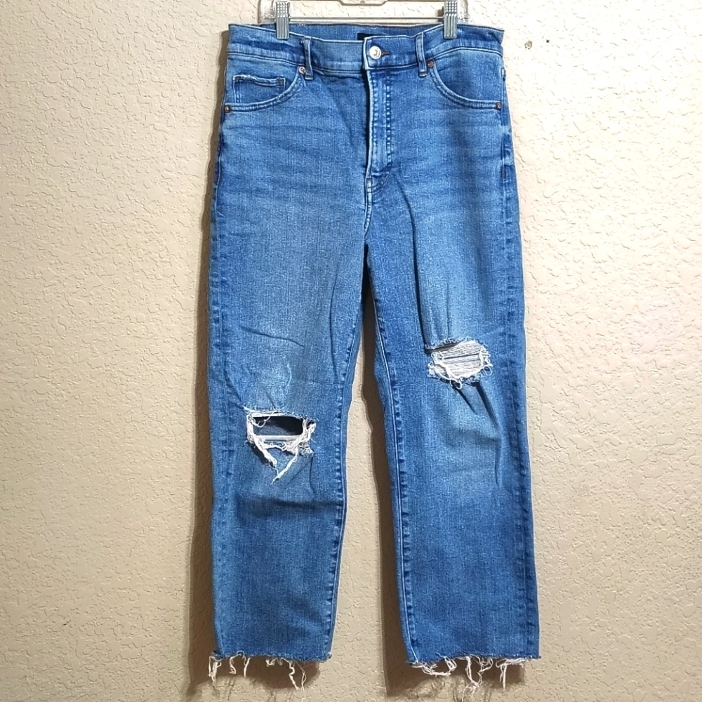 Express Women's Size 6s Modern‎ Straight Super High Rise Denim Thrashed Jeans